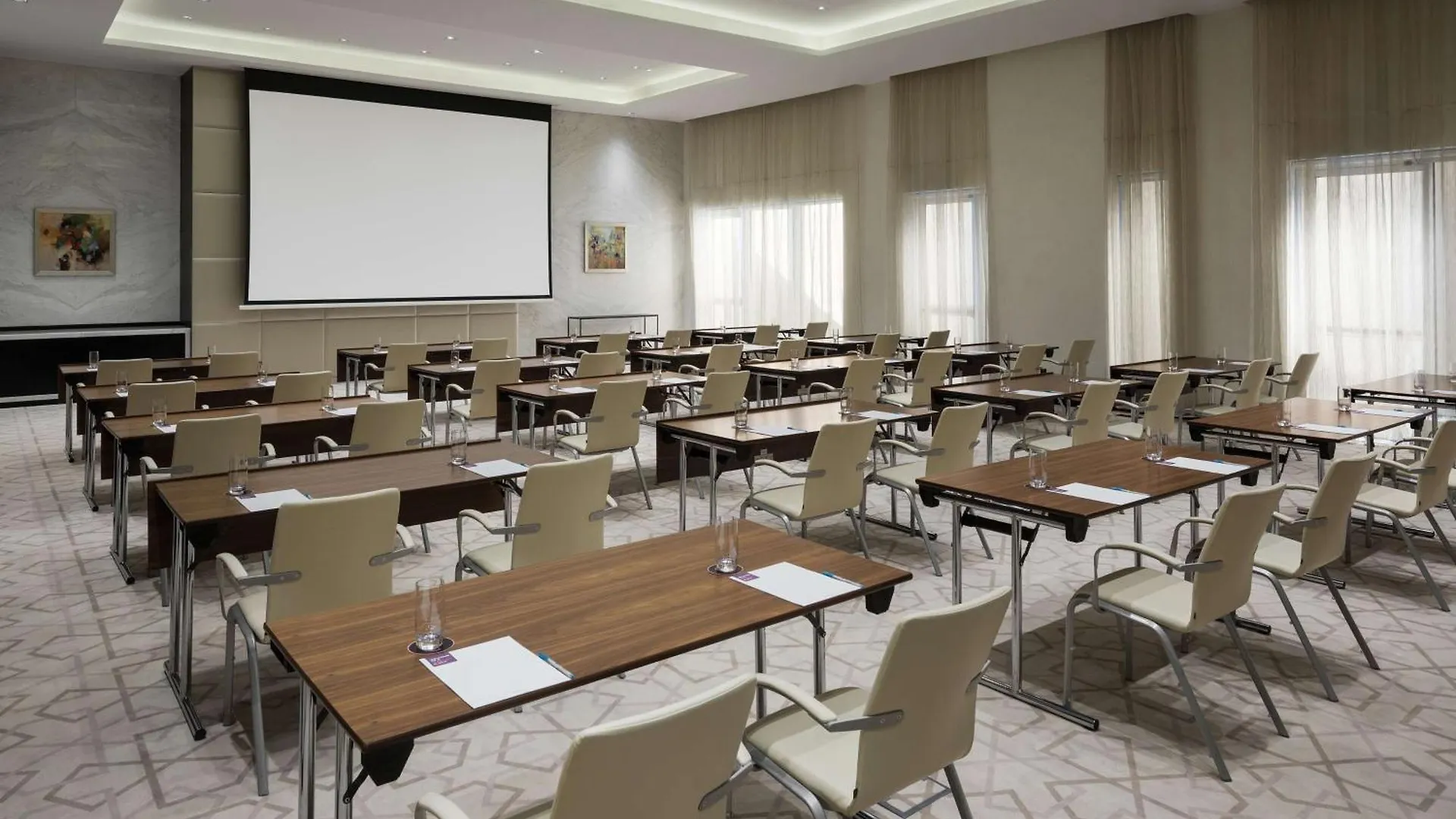 Hyatt Place Riyadh Sulaimania 4*,