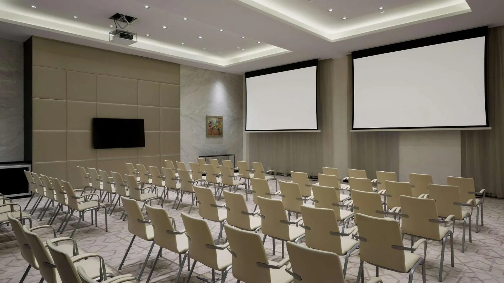 Hyatt Place Riyadh Sulaimania 4*,  Saudi Arabia